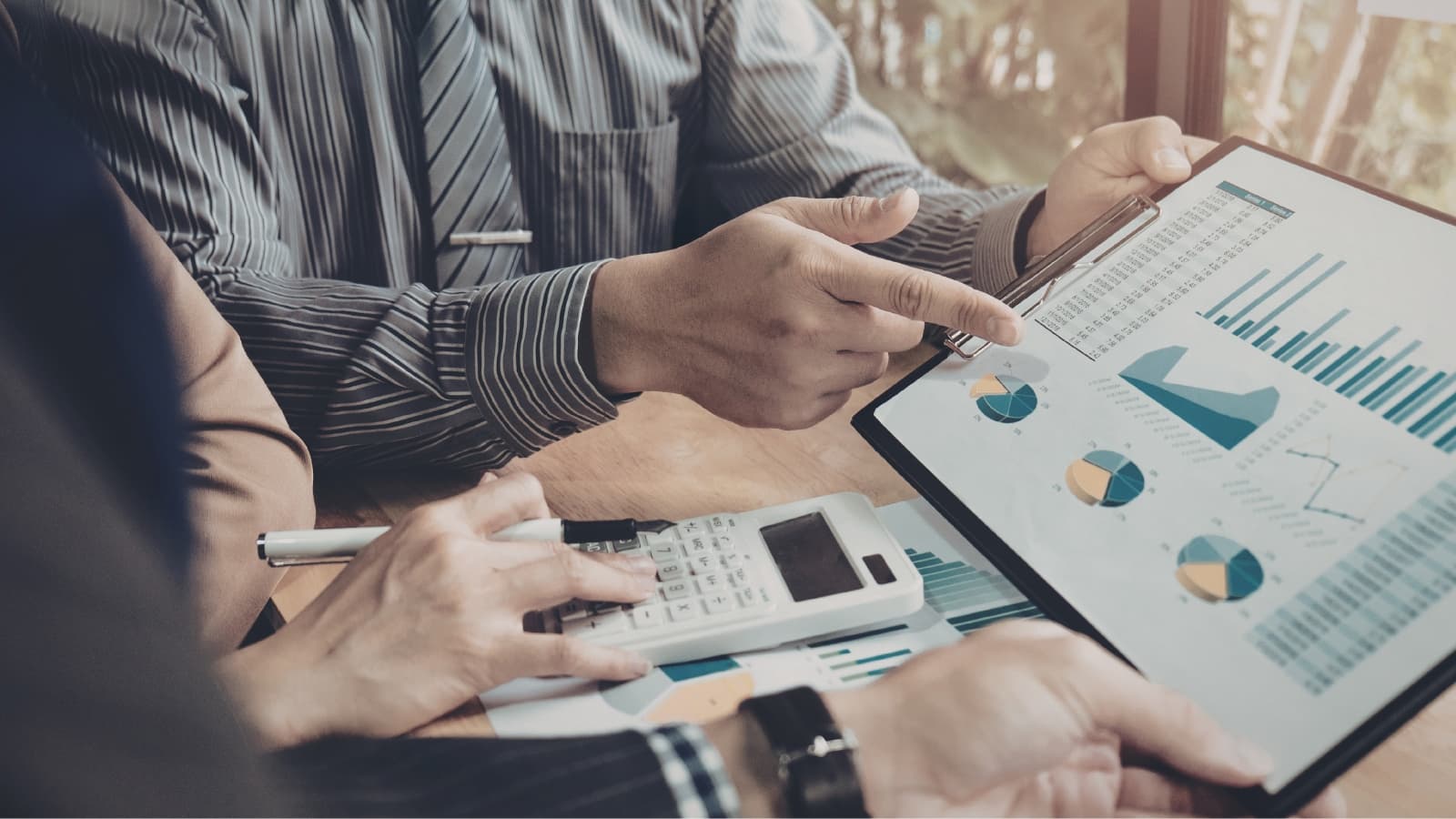 Recruitment Metrics: Meaning, Example, AI &How to Track Them